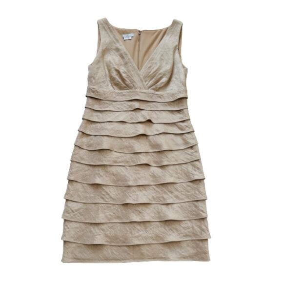 London Times Dress Champagne Shimmer Sleeveless Tiered Cocktail Dress Size 8 - Picture 7 of 11